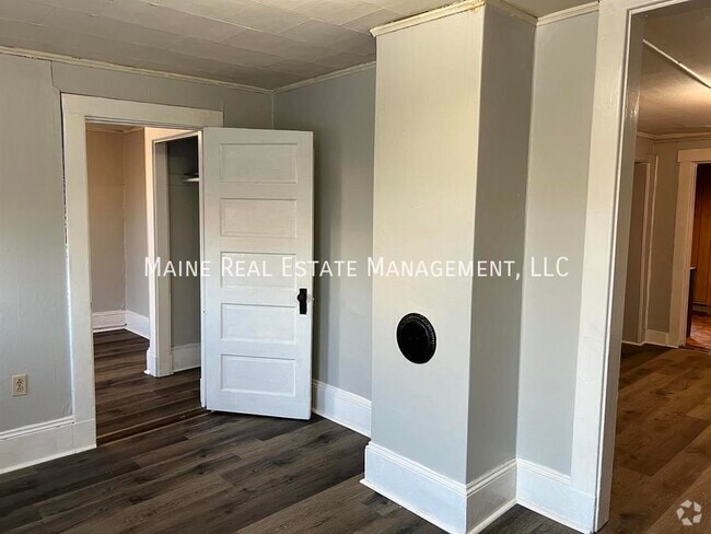 Building Photo - 53 Parker St Unit 3 Rental