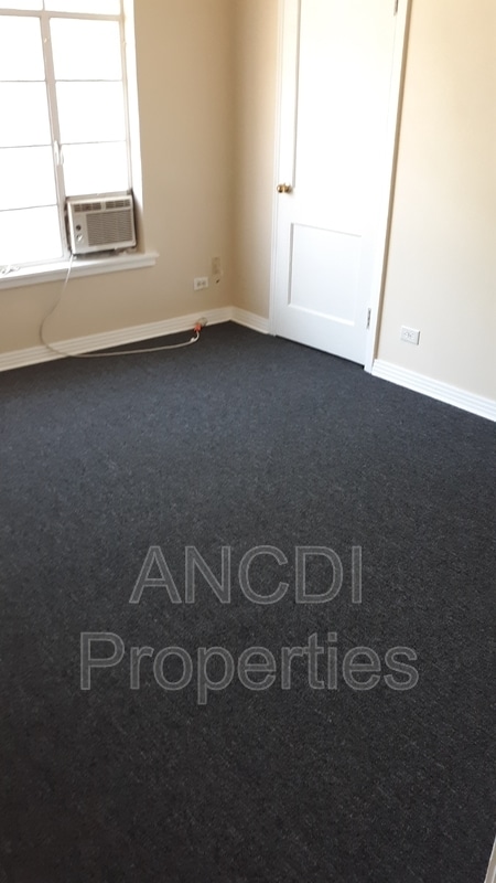 Photo - 703 Spring St