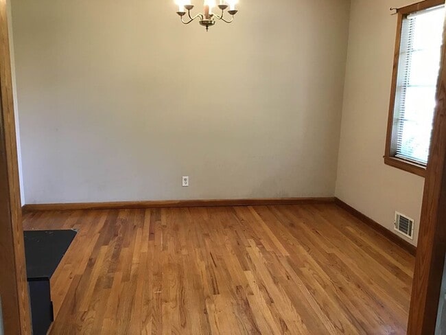 Photo - 10 Hampton Dr