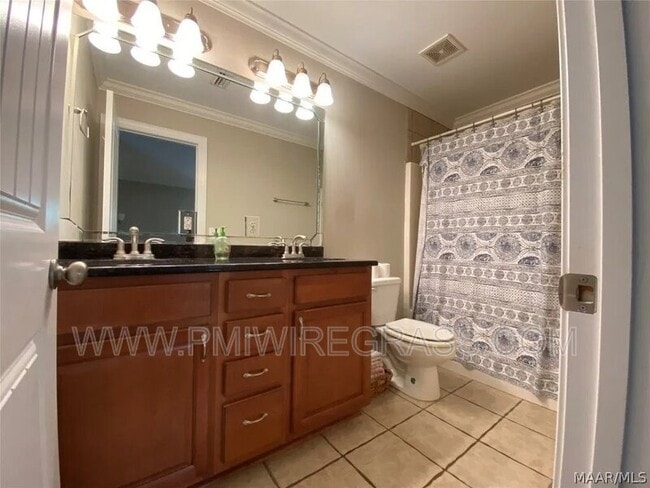 Photo - 225 Charleston Dr