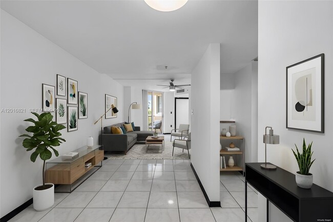 Photo - 102 SW 6th Ave Unidad 201