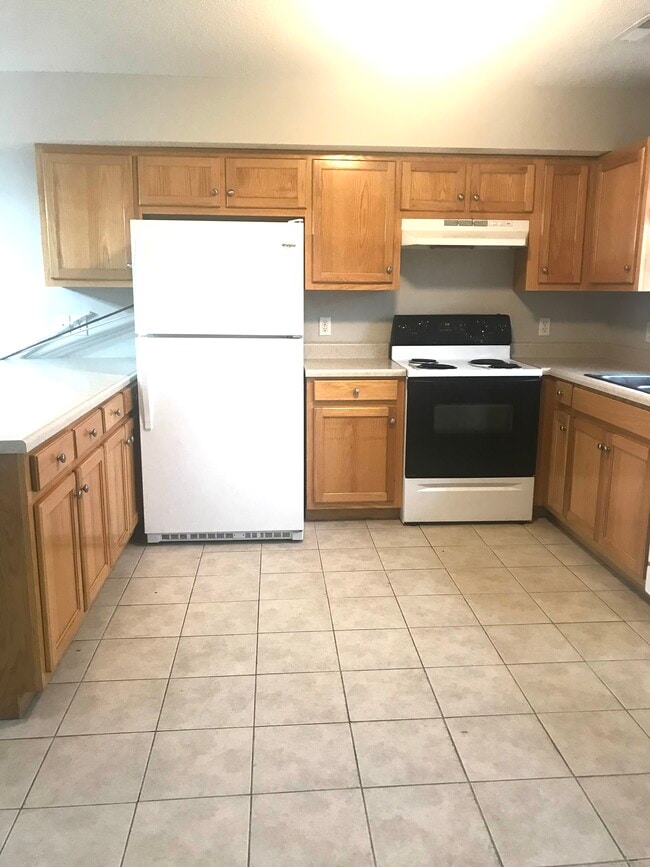 Kitchen - 2702 Lantern Walk SE