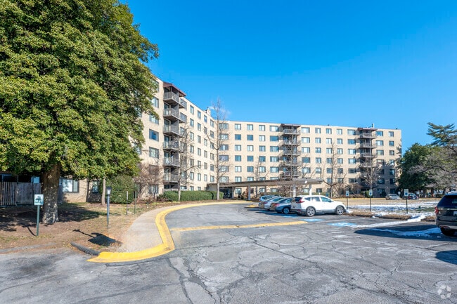 Alternate - The Seville