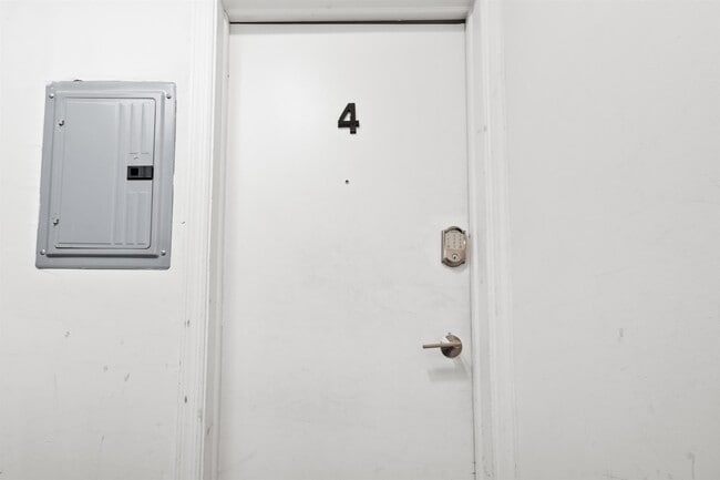 Photo - 49 Jewett Ave Unidad Apt 4