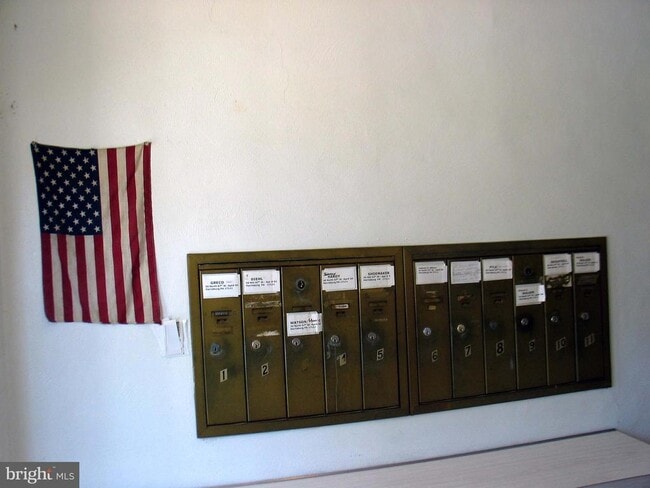 Building Photo - 50 N 67th St Unit 3