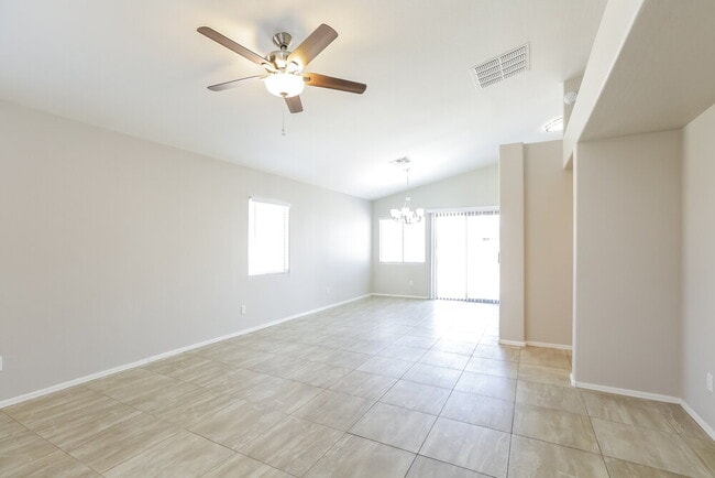 Photo - 1552 W Burgess Ln