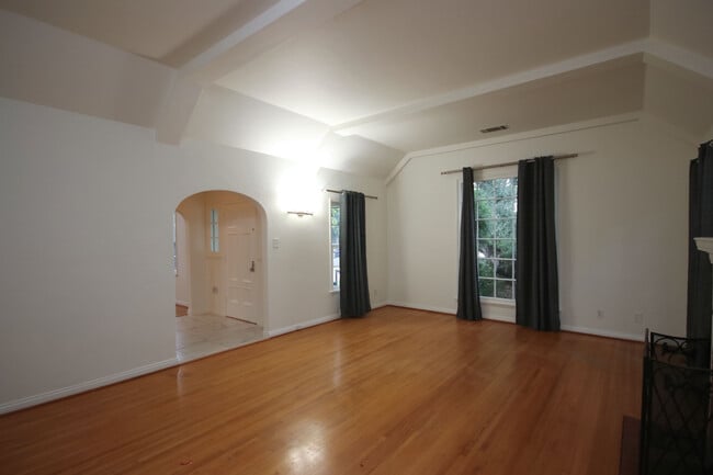 Photo - 412 N Campbell Ave