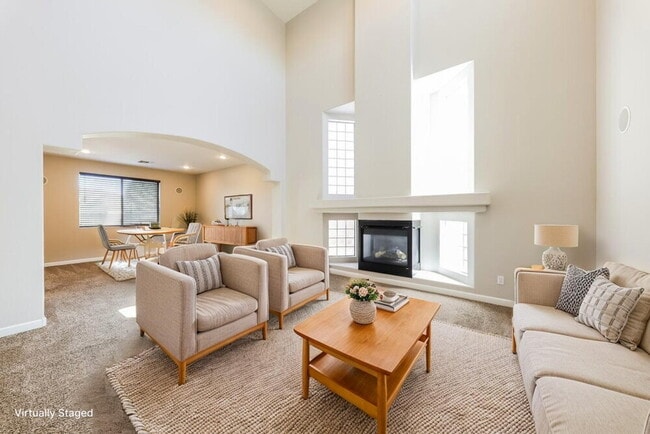 Photo - 2120 W Eagle Feather Rd