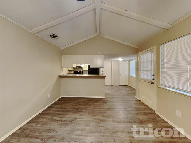 Photo - 13622 Oak Breeze