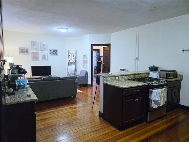 Photo - 20 Winchester St Unit 4