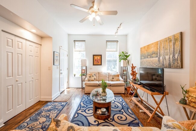 Photo - 616 S Oakley Blvd Unidad 1