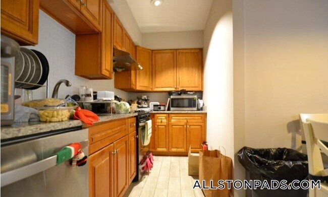 Photo - 115 Glenville Ave Unidad 1