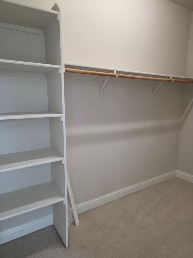 Photo - 1994 Newark Way