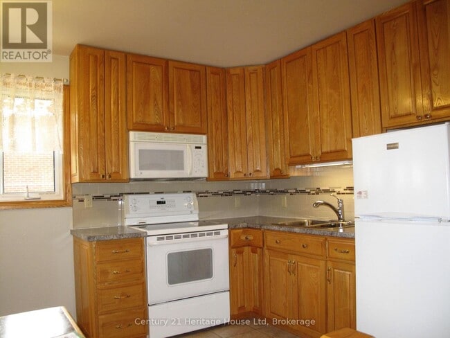 Photo - 22 Louisa Dr