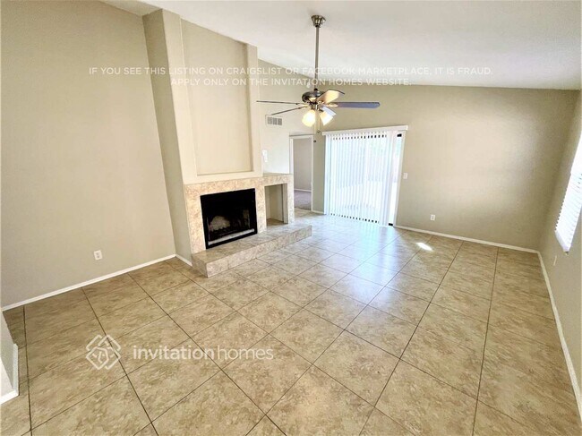 Photo - 4002 N 88th Ave