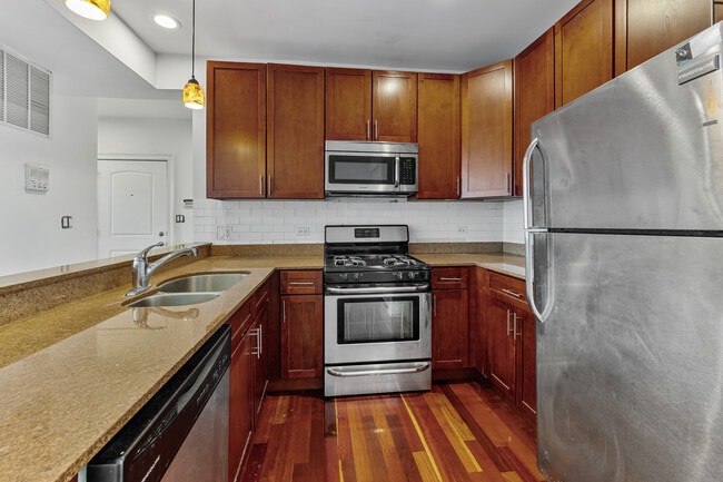 Photo - 7227 N Rogers Ave Unit 1W