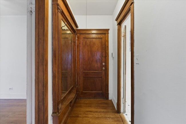 Photo - 4000 N Southport Ave Unit 2N