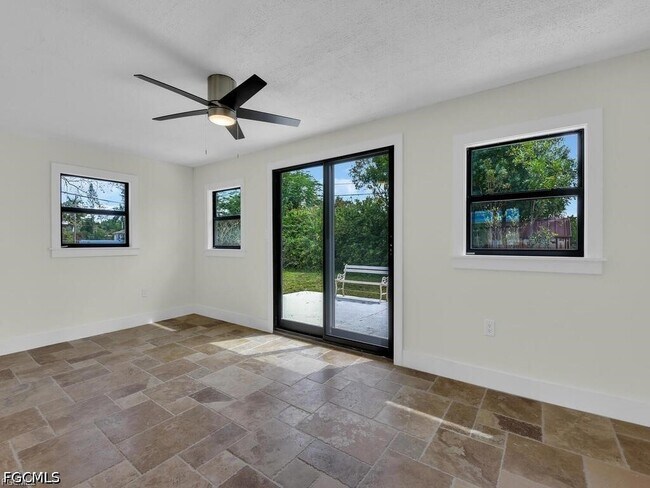 Photo - 2224 Aldridge Ave