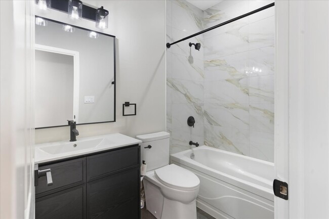 Photo - 839 W 14th Pl Unit 1