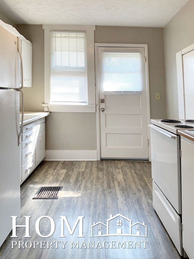 630 Lyndale St Unit 2