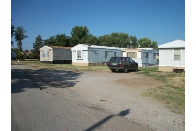 Photo - B & J Mobile Home Park