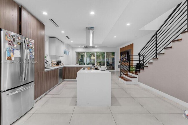 Photo - 3048 SW 18th St