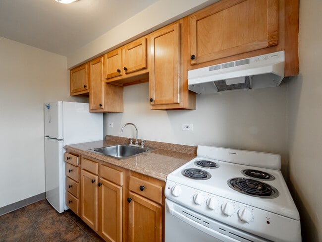 Photo - Perry Manor Apartments