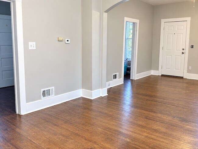 Photo - 3710 N 53rd St