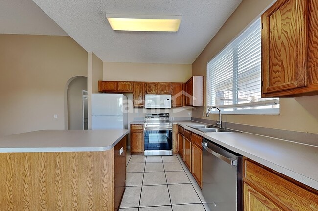 Photo - 443 Sand Ridge Dr