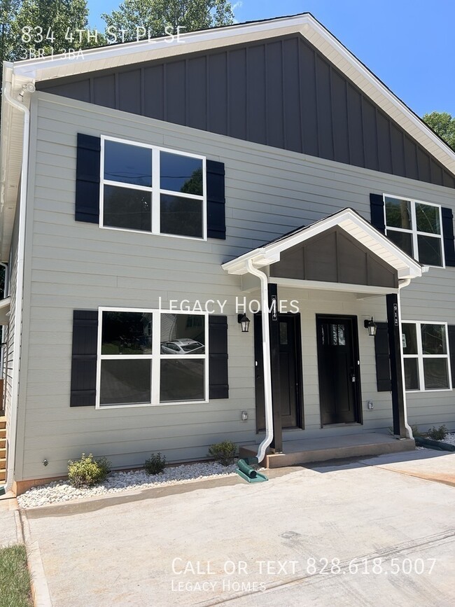 Photo - 650 2nd St SE Townhome