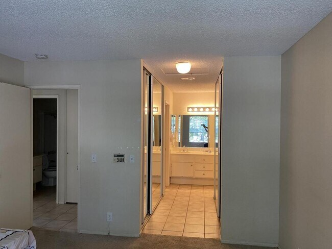 Photo - 10894 Aderman Ave