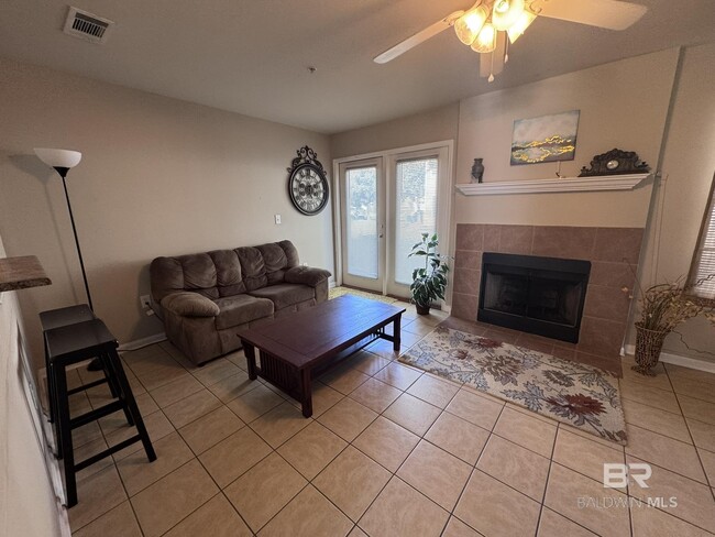 Photo - 1517 Regency Rd