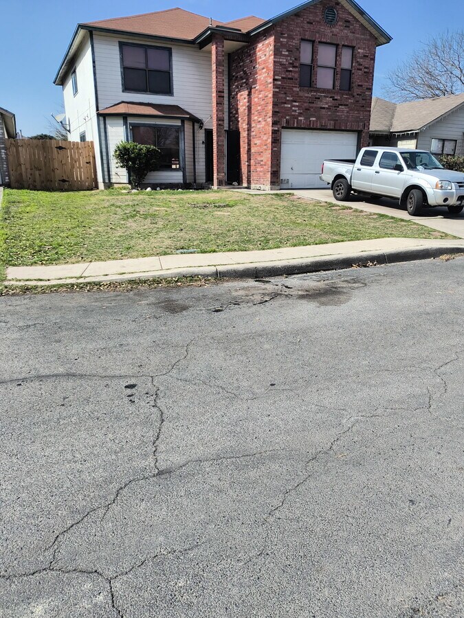 Photo - 7011 Cole Creek Dr Casa