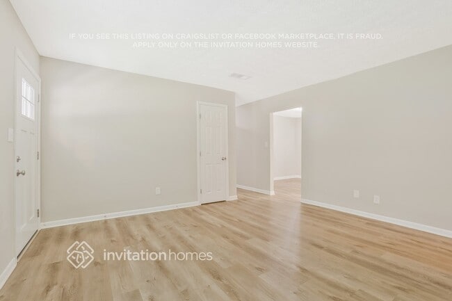 Photo - 415 Plainville Dr SW