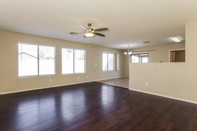 Photo - 16080 W Jackson St