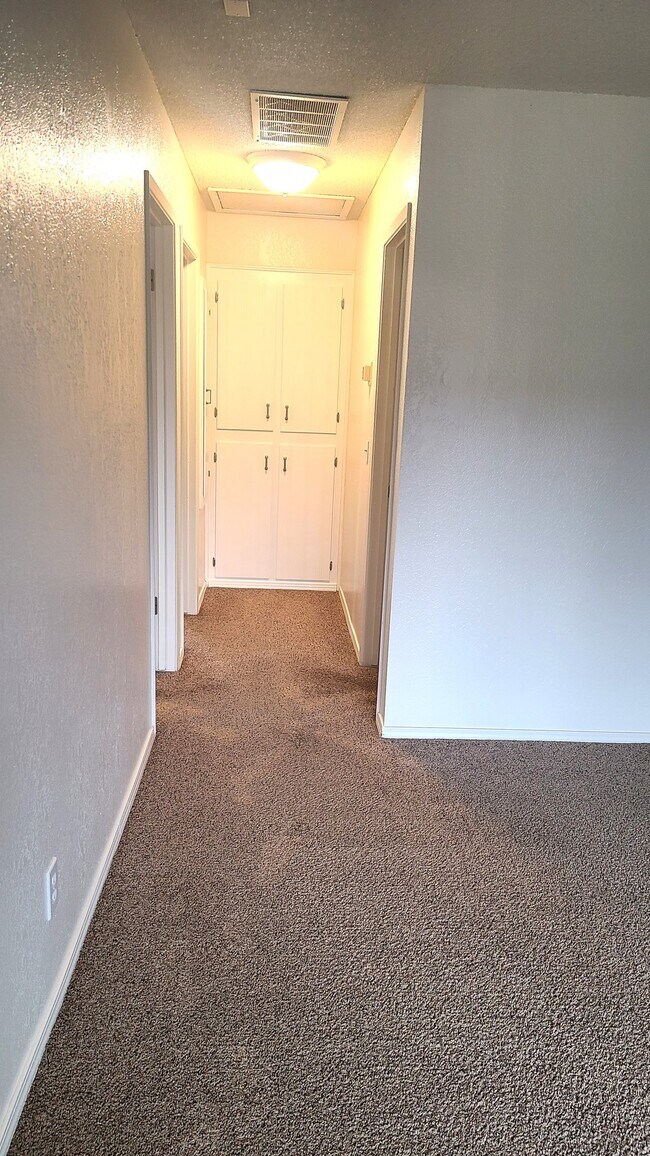 Photo - 198 S Elm St Unit Apt. B