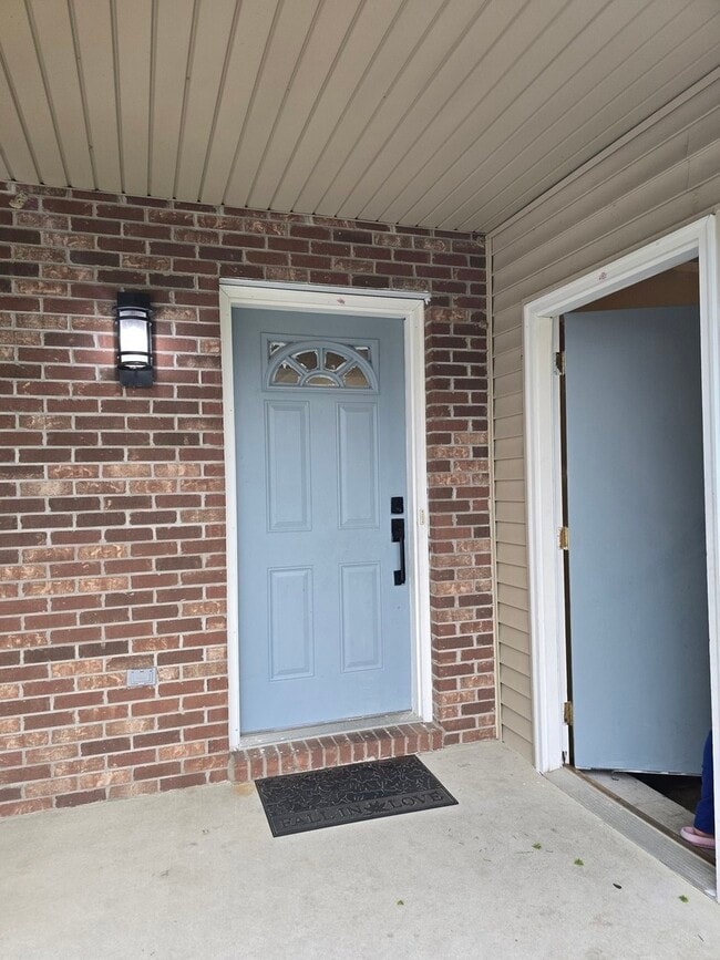 Building Photo - 603 Circle Dr Rental