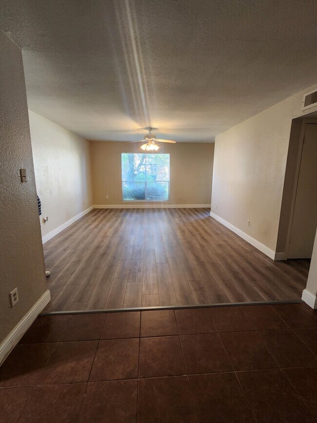 Photo - 5665 Birchmont Dr Unit H