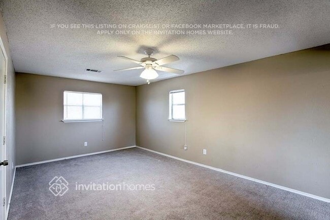 Photo - 418 Longworth Blvd