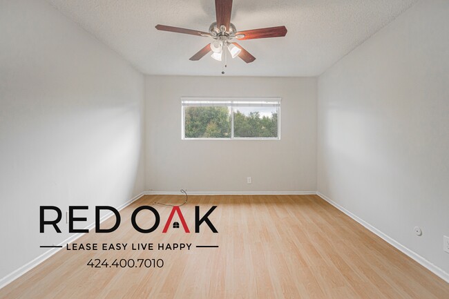 Photo - 710 N Genesee Ave Unit 10