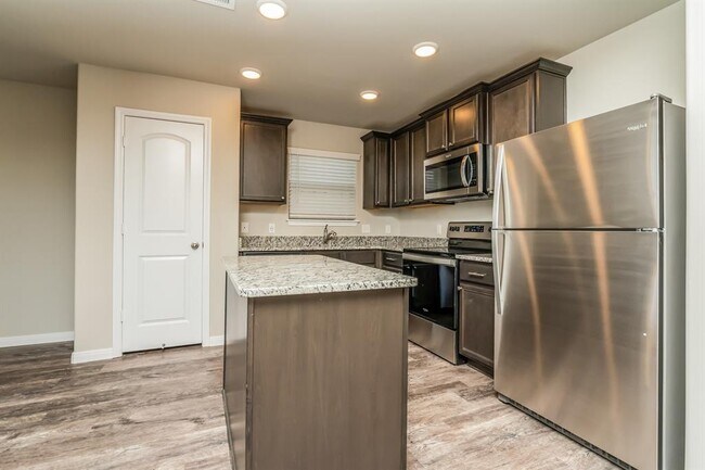 Photo - 901 NW 6th St