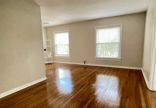Photo - 1502 Elmen St Unit 4