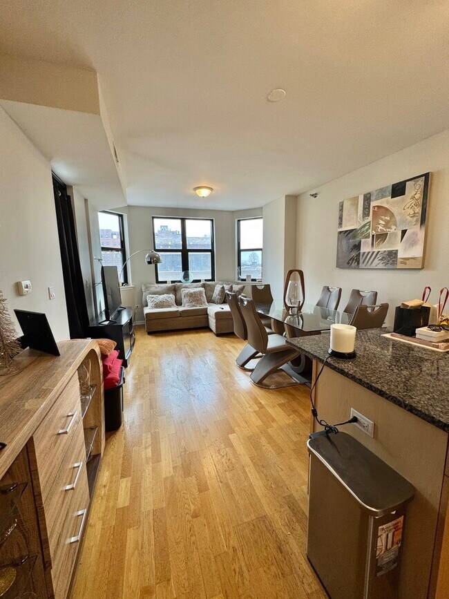 Photo - 1464 S Michigan Ave Unit 303
