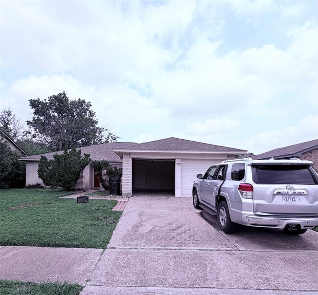 Photo - 16914 Summer Dawn Pl