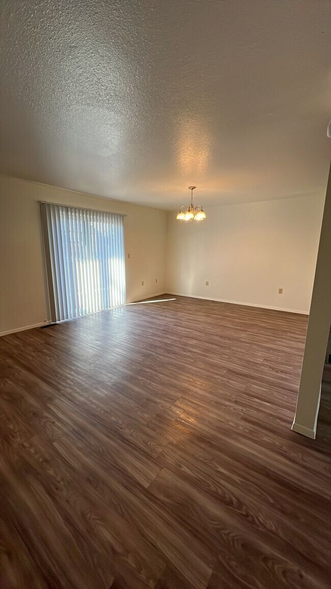 1045 Sitting Bull Ct