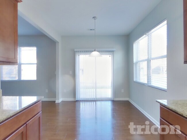 Photo - 2062 Aragon Lane