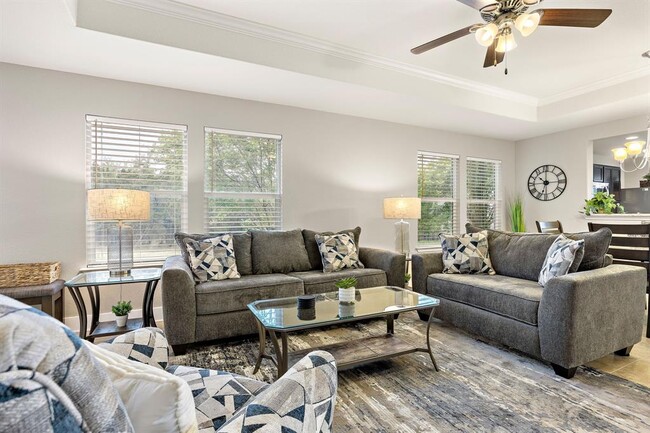 Photo - 128 Alamosa Creek Ln