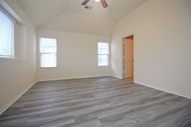 Photo - 3019 Madison Elm St