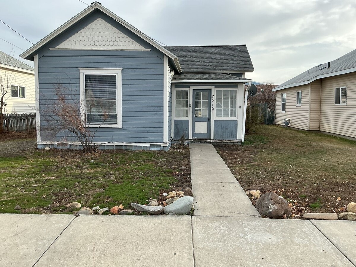 Adorable 3 bedroom 1 bath home - Adorable 3 bedroom 1 bath home