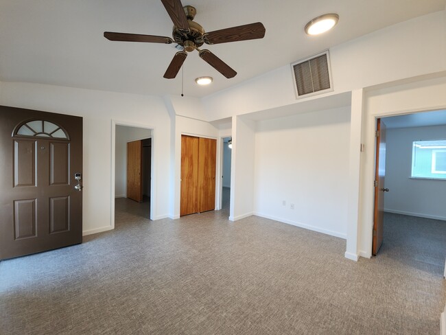 Photo - 1530 Aloha St